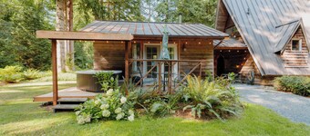 Studio Cottage w/ private spa for affordable and easy getaway!