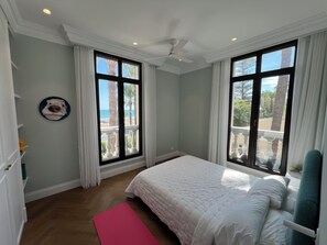 6 Schlafzimmer, Schreibtisch, Bügeleisen/Bügelbrett, kostenloses WLAN