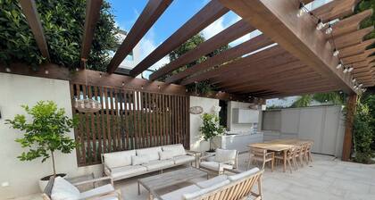 Spectacular Villa on the Mediterranean