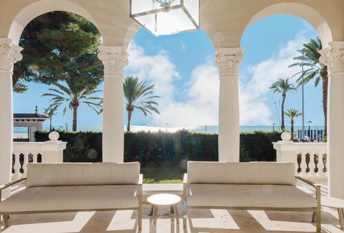 Spectacular Villa on the Mediterranean