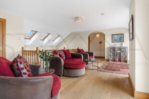 TV, fireplace - Beech  House - 5 bedroom home (County Kerry)