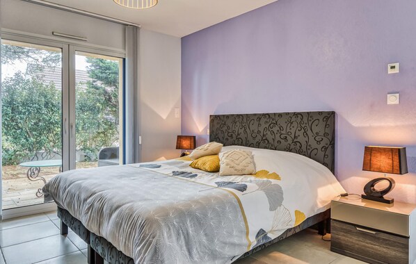3 bedrooms, travel cot, free WiFi