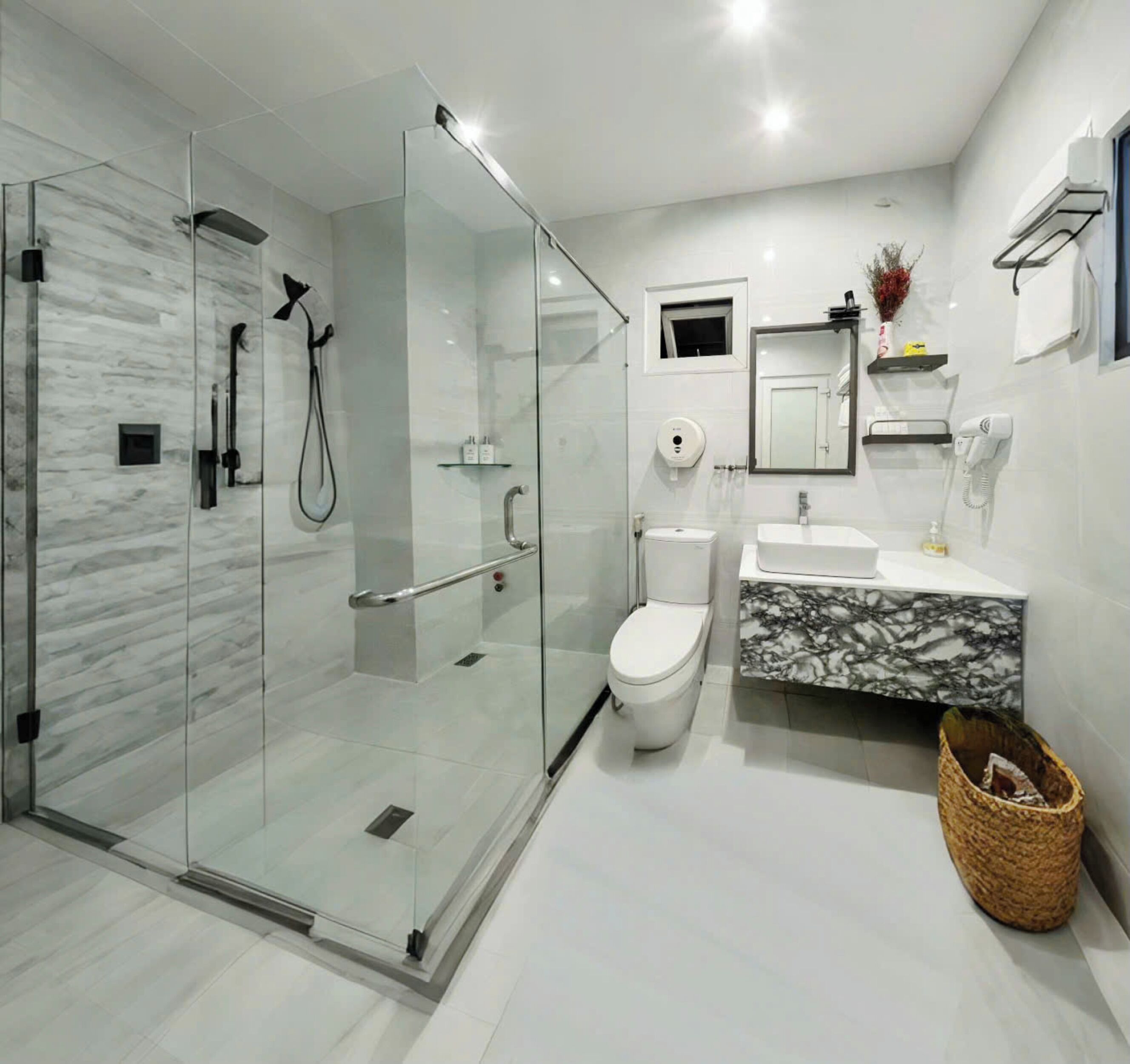 Family Room | Bathroom | Shower, rainfall showerhead, designer toiletries, hair dryer
