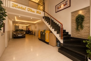 Staircase - Thu Ha Airport Hotel (Ho Chi Minh City)
