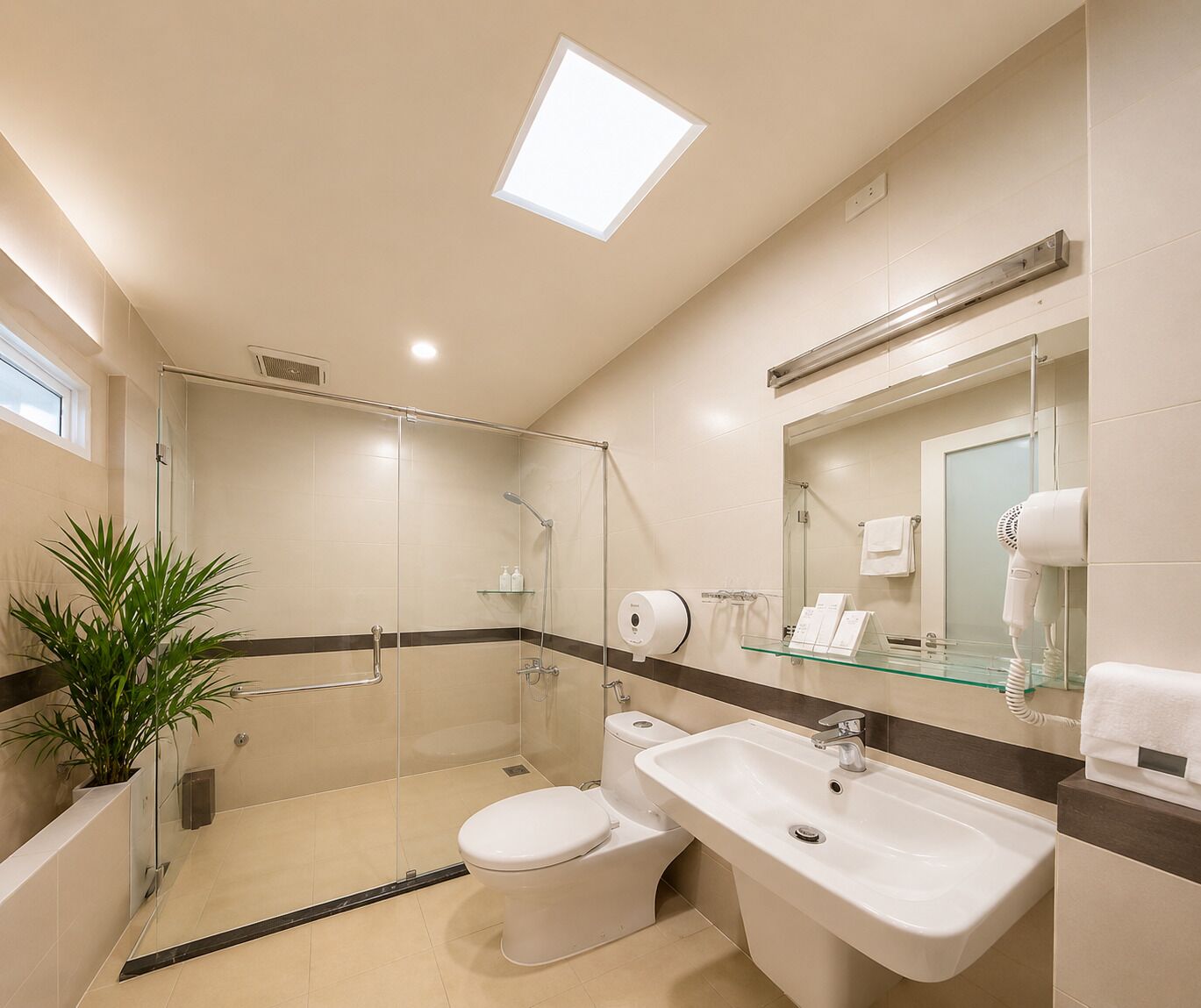 Kamar Double Standar | Kamar mandi | Shower, pancuran hujan,  dan perlengkapan mandi desainer