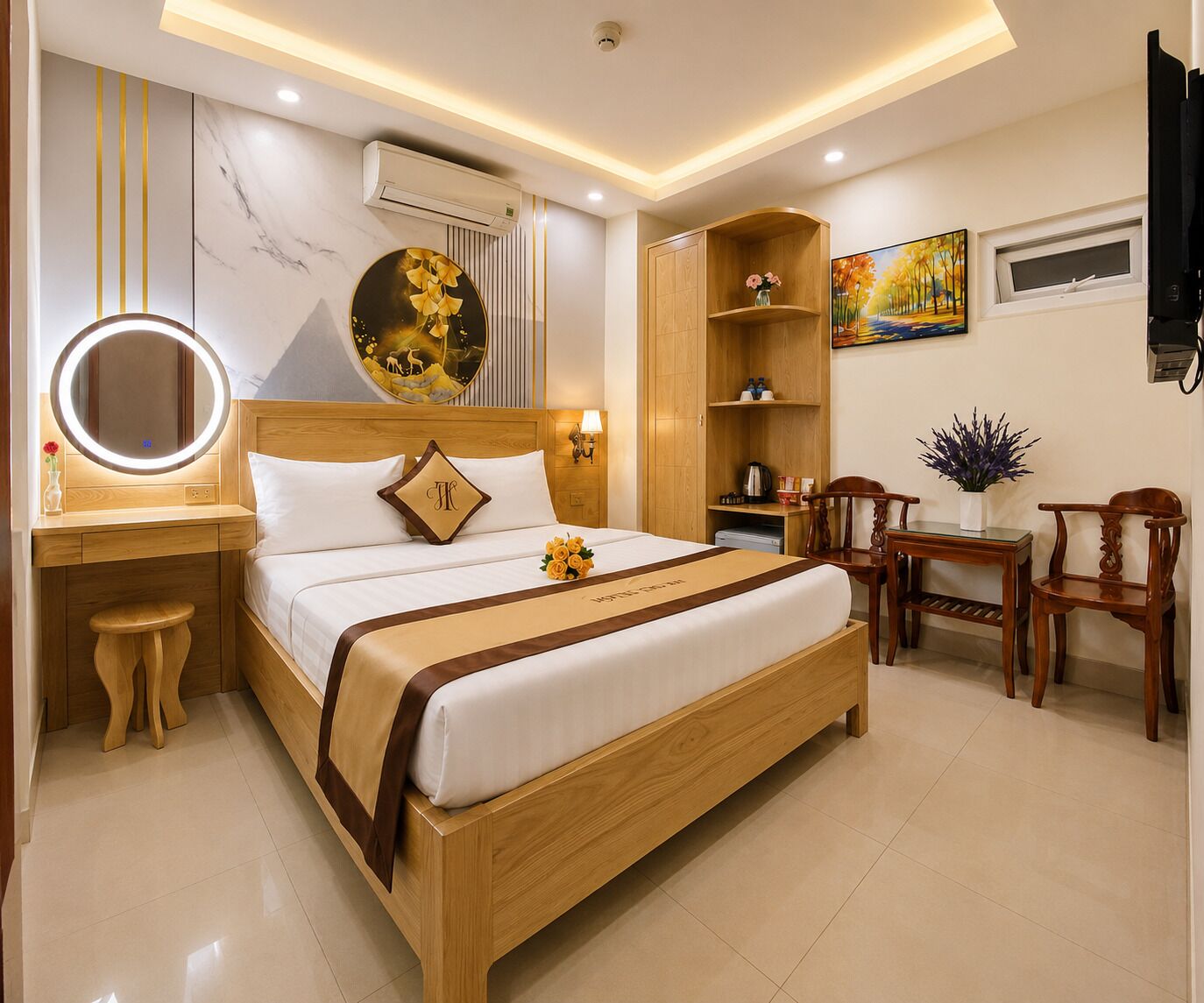 Desk, WiFi (free), bed sheets