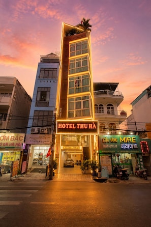Front of property - Thu Ha Airport Hotel (Ho Chi Minh City)
