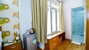 Premier Deluxe Double Room | Desk, free WiFi, bed sheets