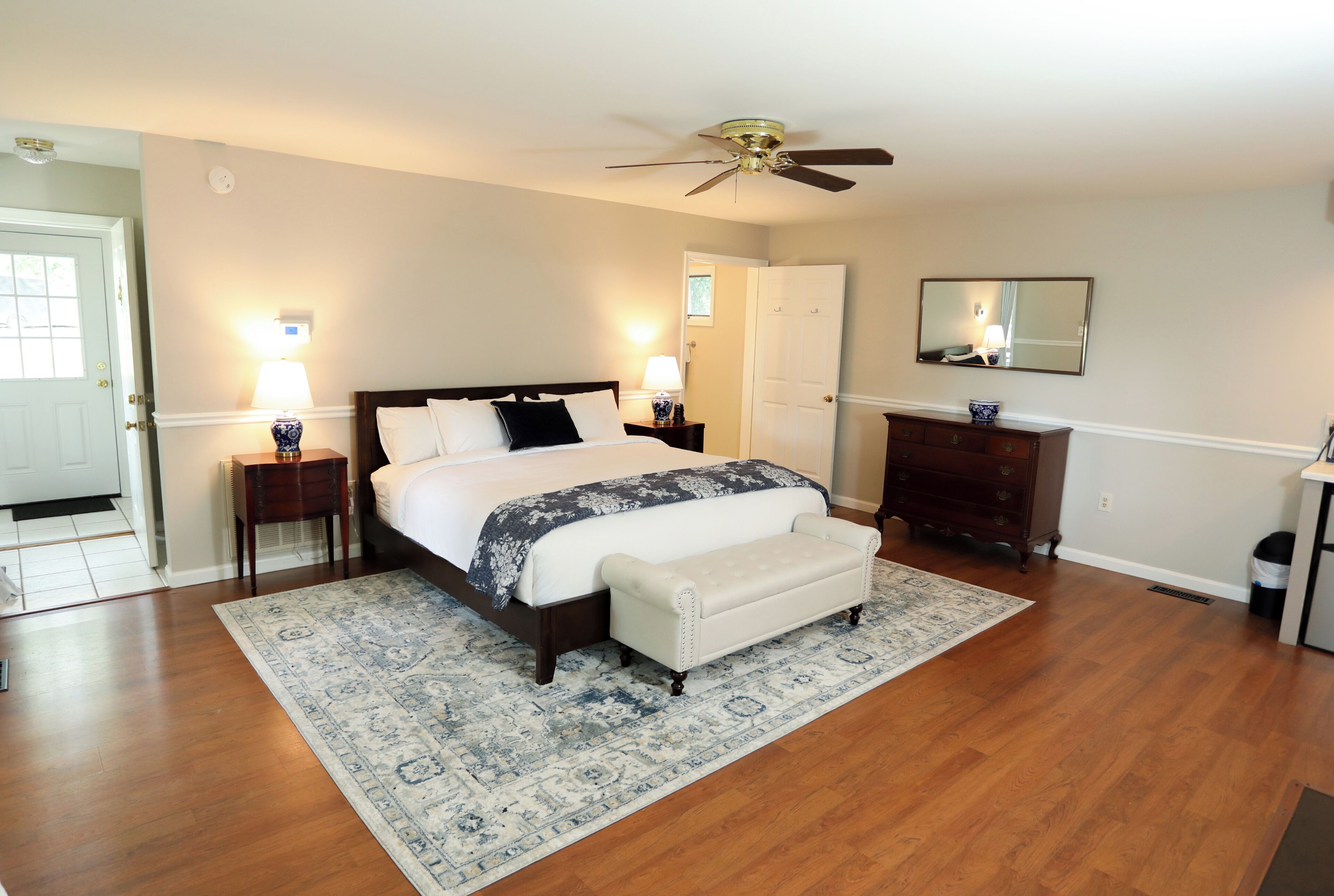 Egyptian cotton sheets, premium bedding, down duvets, pillow-top beds