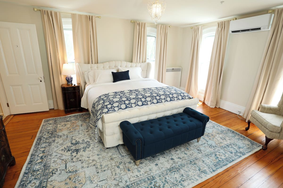 Deluxe Double Room, 1 King Bed | Egyptian cotton sheets, premium bedding, down comforters, pillowtop beds