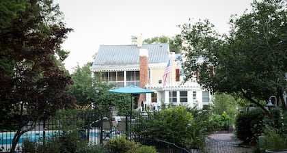 Cypress River Inn & Spa