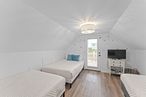 Iron/ironing board, travel cot, free WiFi, bed sheets