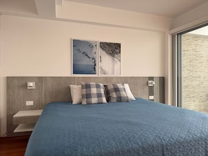 2 chambres, fer et planche à repasser, accès Internet, draps fournis
