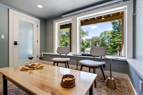 Lakefront ADU | Private Access | Projector Theater