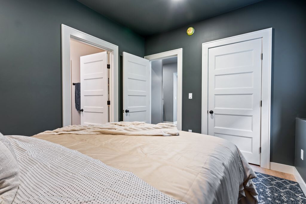 Tabla de planchar con plancha, cuna de viaje y wifi gratis 