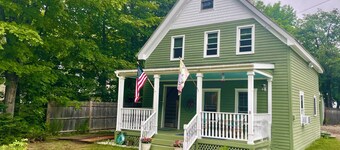 Charming 3-bedroom home away from home in lovely Bartlett NH, Adventure awaits.
