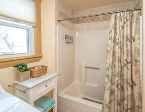Towels, toilet paper