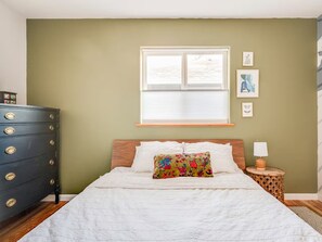 3 soverom, internettilgang og sengetøy