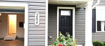 Modern 2-Bedroom and 2-Bed Apartment with Private Access Door Minutes from I-81