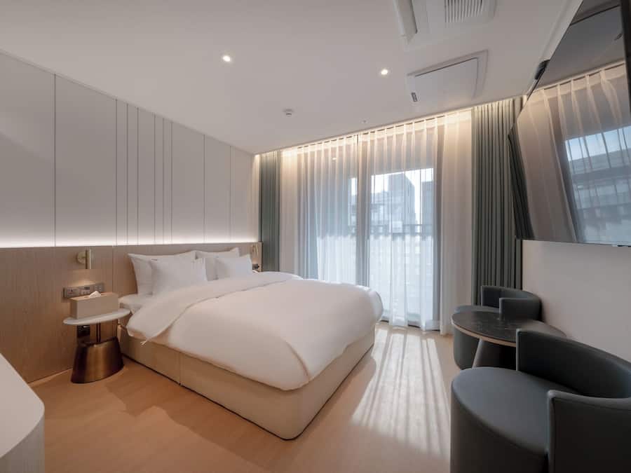 Business Double Room, 1 Double Bed, Non Smoking, City View | Blackout drapes, soundproofing, free WiFi, wheelchair access