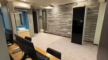 Suite, City View | Interior