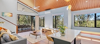 Amara Grove - Come Home to Calm. Peaceful stay in a cottage closer to nature.