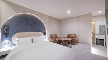 Suite Double Room | Free WiFi, bed sheets