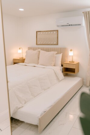 1 bedroom, free WiFi, bed sheets