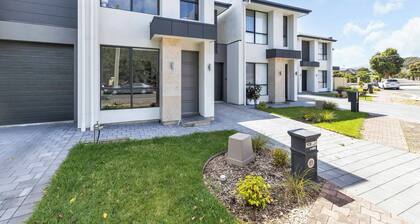 Paradise Family Home, Close to CBD & Amenities