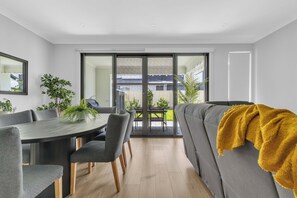 Dining - Paradise Family Home, Close to CBD & Amenities (Paradise)