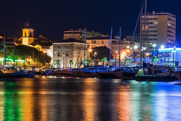 Marina