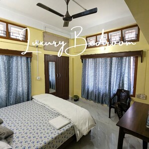 3 chambres, fer et planche Ă repasser, Wi-Fi, draps fournis