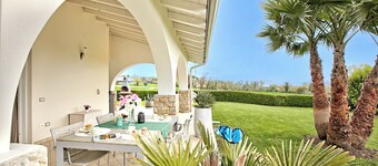 Il Silenzio House, Manerba del Garda, Italy