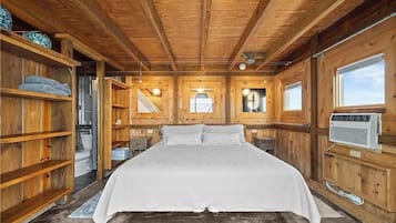 7 quartos, escrivaninha, ferros/tábuas de passar roupa