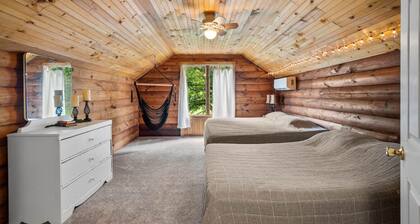 Fawn Hollow Retreat*King bed*game room*BBQ