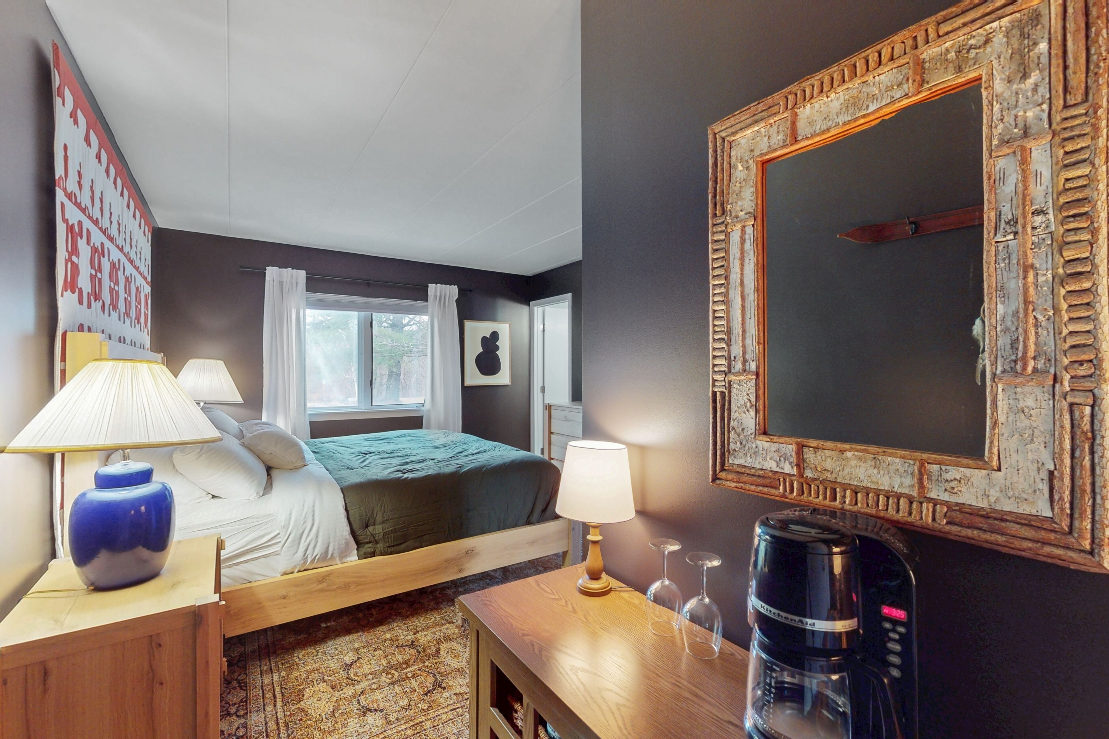 Internet, bed sheets