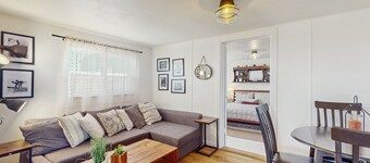 Cozy Coastal Retreat in Westport’s Historic Marina District - 1 dog allowed