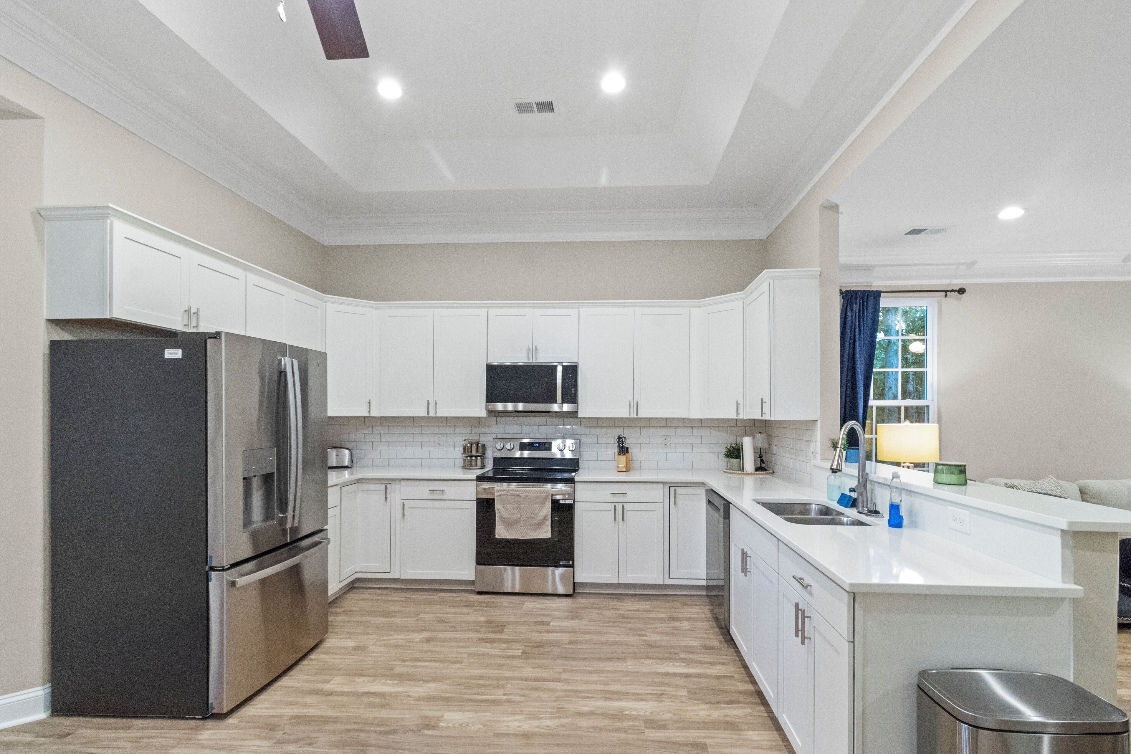 Microwave, oven, stovetop, dishwasher