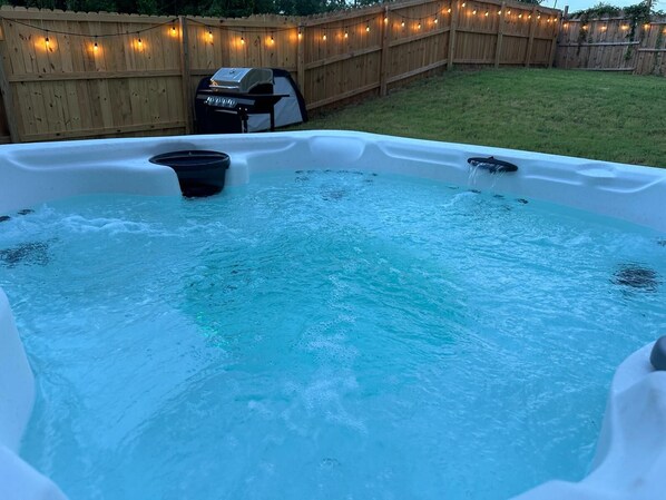 Bain à remous extérieur