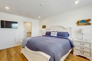 3 chambres, fer et planche à repasser, Wi-Fi, draps fournis