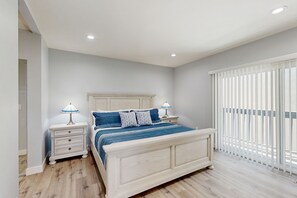 3 bedrooms, internet, bed sheets