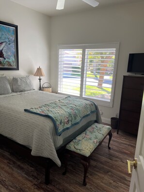 2 bedrooms, iron/ironing board, WiFi, bed sheets -  2-bedroom condo in La Quinta in gated community (La Quinta)