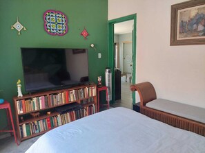 1 bedroom, iron/ironing board, internet, bed sheets - Casa del Roble 2 Residence (Cuernavaca)