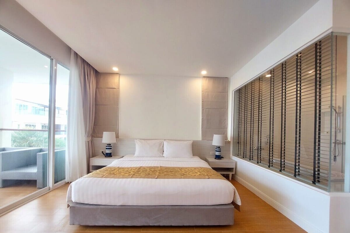 Deluxe Two-Bedroom Suite