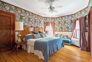 2 chambres, fer et planche à repasser, Wi-Fi gratuit, draps fournis