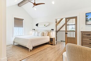 4 habitaciones, tabla de planchar con plancha, internet y ropa de cama 
