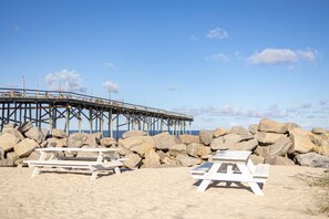 Beach nearby - "Gone Coastal": Marshy in the back Sandy up front! (Carolina Beach)