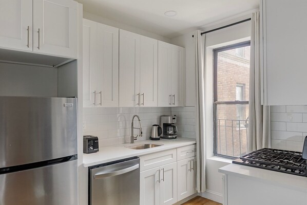 Fridge, microwave, oven, dishwasher