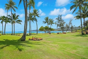 Golf - Beachfront Lae Nani! 3BD Condo w/ AC & Heated Pool (Kapaʻa)