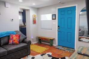 Smart TV - Nice 3-bedroom house with AC in Albuquerque near Historic Old Town (Albuquerque)
